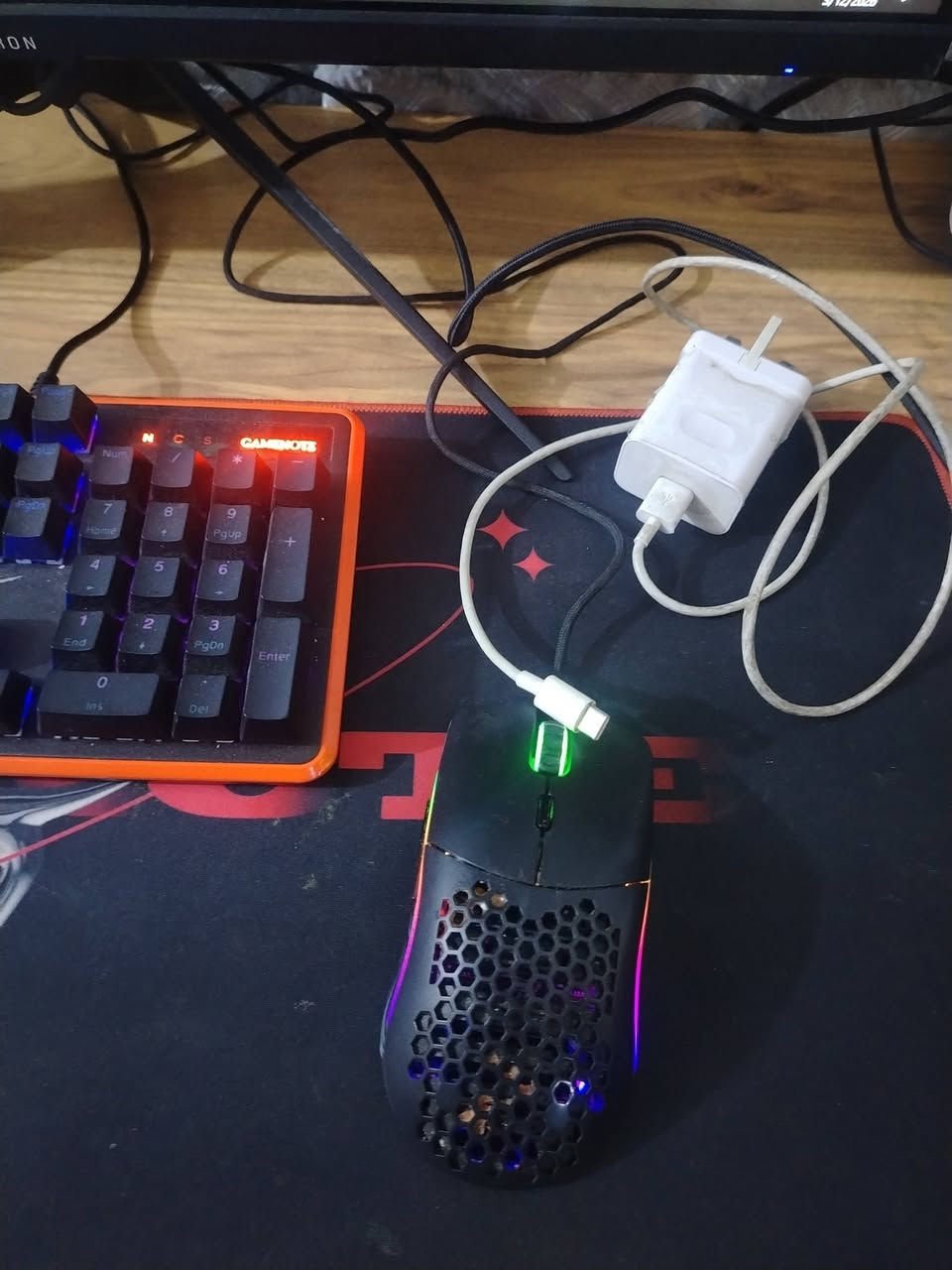 Case glaxe
Rtx 4060 asus
i5 12400f
Ram 16gb 3200 T-Force
 asus b660-mk
Coler cpu Deepcool le520
M.2 1tb
Ssd 2tb
Power supply deepcool
 Mouse Galores D 
Keyboard Havet RGB
MONTER VENTON 180h 27inc
Hyper x cloud
مكاني بغداد المعامل
السعر 1500
مستخدم شهر فقط


**إذا كنت صاحب هذا الإعلان وتريد حذفه لأي سبب، رجاءا أرسل رسالة إلى الدعم الفني**