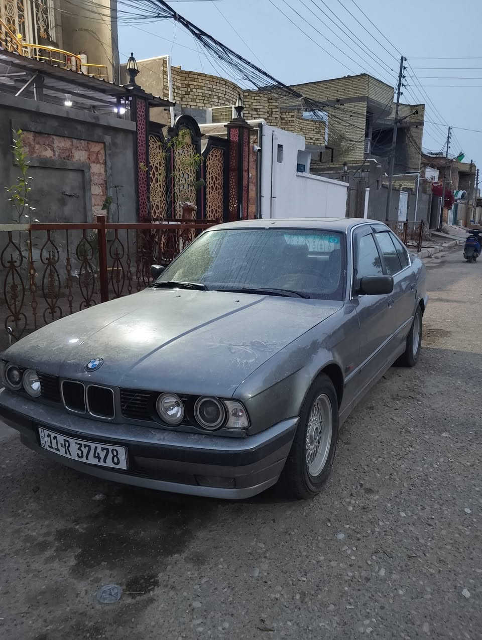 سلام عليكم بي ام لبيع نضيفه وما بيه شي بس لكير فقط عطلان مكينه مكفوله وسياره حلو ونضيفه رقمه بغداد سنويه ستوه صاقطه بشهر لواحد صقطت سعره 50 وبيه مجال ‏‪***********‬‏ رقم راعيه
