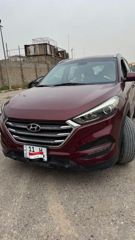 من رخصت الادمن توسان موديل 2018 وارد امريكي ضرار جاملغ وبنيد مصبوغات  بدون دواخل مكفول الشاصي ول لغد سياره فور ويل شاشه جبيره داخل بيجي  ماشيه 79 الف مكان سياره بغداد للبيع فقط السعر 143 وبيها مجال بصيط 
***********
