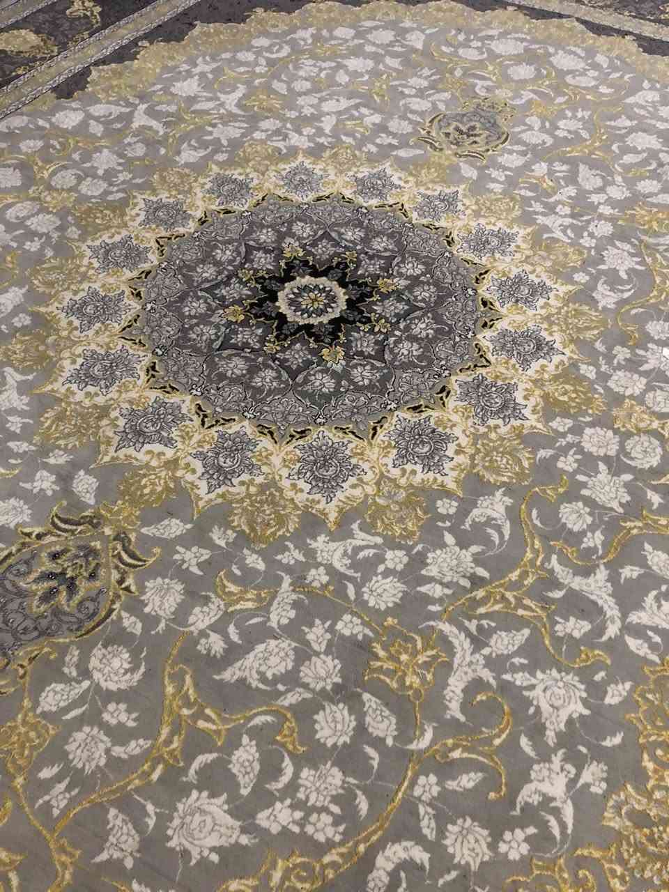 زوليه كاشان ٧٠٠ شانه قياس ٣x٤ مستخدم نظيف


**إذا كنت صاحب هذا الإعلان وتريد حذفه لأي سبب، رجاءا أرسل رسالة إلى الدعم الفني**