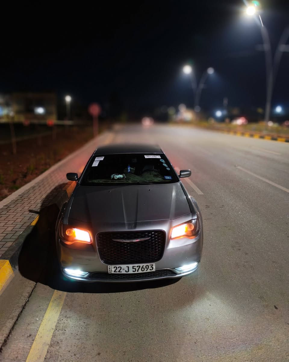 سلام عليكم أوباما 2018فول بس بدون فتحا سيارا حيل نضيفا وسيارا مال بيت 100الف مواصافاتها معروفا ل ١٨ الرقم أربيل جديد السعر ٢٣٥ وبيها مجال شي قليل وضررها باب كلير فقط من امريكا للاستفسار الاتصال على الرقم ***********
