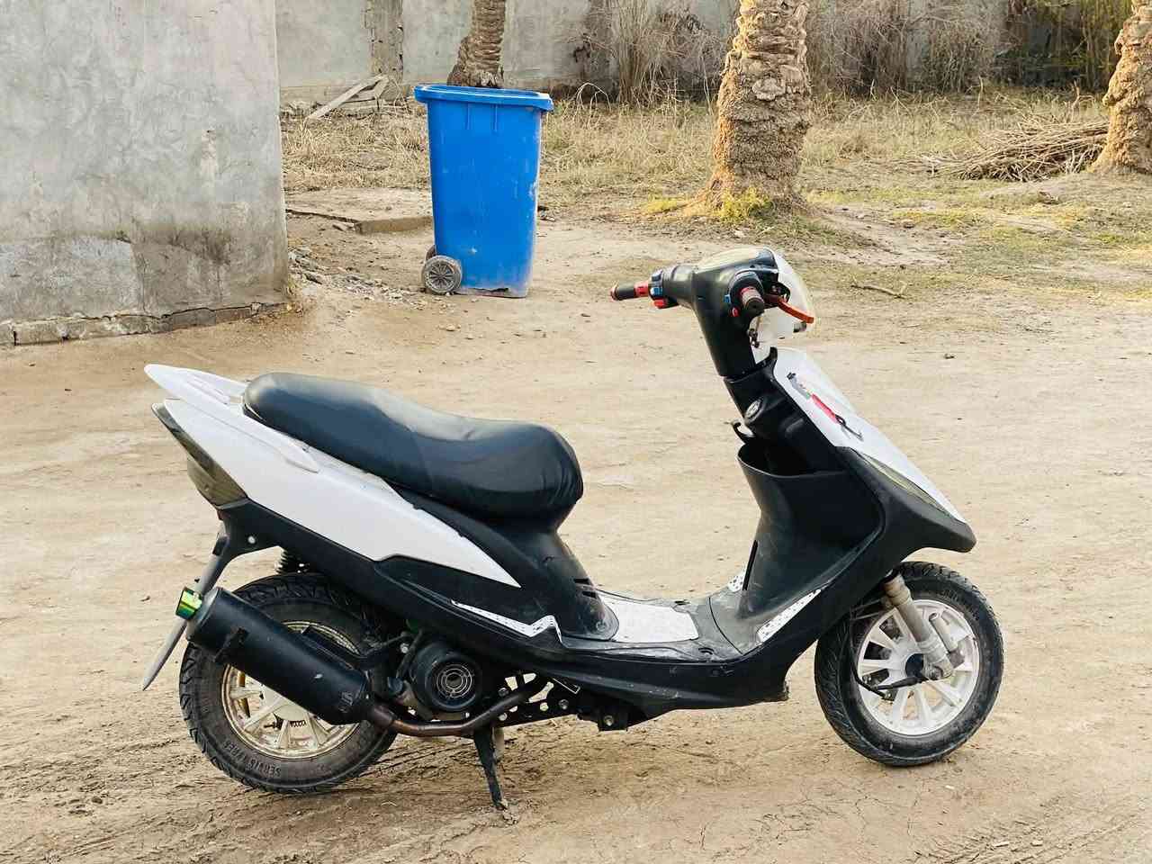 السلام عليكم دراجه ماكس عدله للبيع بوشه ٥٥ نكره سلف صالنصه رياضي كهربايات كله شغاله السعر ٥٥٠ وبيه مجال *********** مكاني حله ابو غرق
