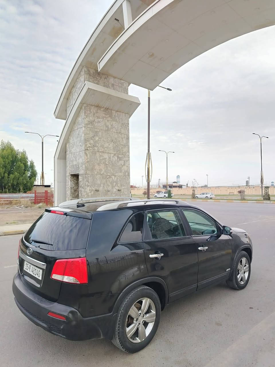 السلام عليكم سورنتو 2013 وارد امريكي  فول مواصفات  رقم انبار تحويل ثاني يوم مكينه 6 دوش  سلندر لاتبخير ولا تنقيص كير جديد  بيها حادث امريكا  جاملغ وبنيد وبالعراق مصبوغ قبق الخلفي بدون معجون بس رش تخم تاير جواها صدرها جديد غرفتها كلش نضيفه يرهم مراوس بسياره صغيره  حسب القناعه محتاج فرق مكاني الفلوجه ***********
