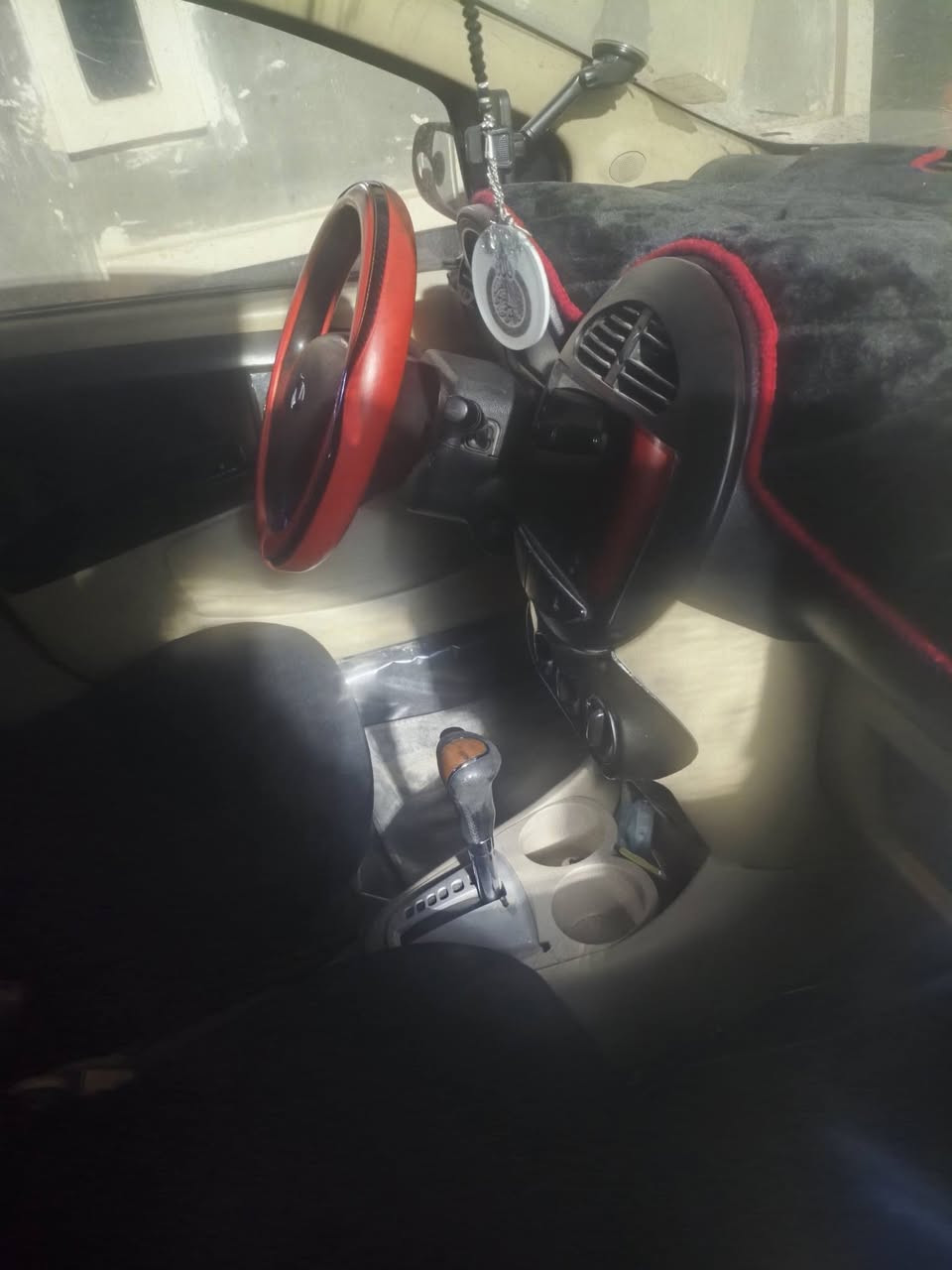 للبيع فقط 
باندا 2012
بأسمي
كير ومكينة مكفولات
تبريد ثلج جديد
لايت LED

بلكات وفيت بم وفلاتر جدد 
شاشة كبيرة
تغير ماء التبريد الاحمر اصلي

 السيارة جاهزة عدا دبلات واذان محرك
الدعاميات فقط صبغ 
وطخه بيم قفل الجنطة

السعر 55 ورقة 
الاتصال ***********
المكان البياع
