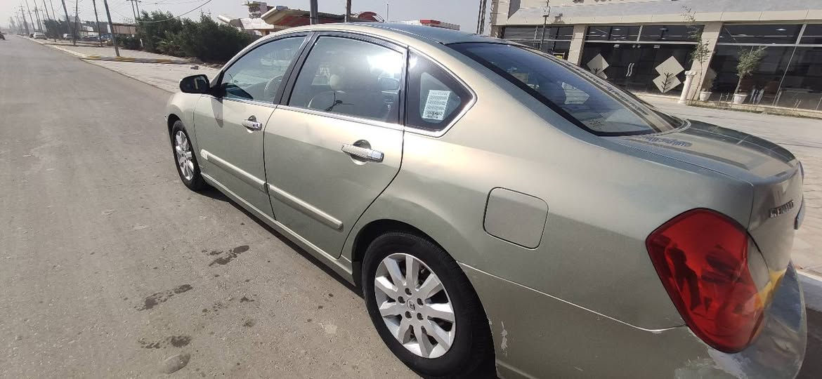 السلام عليكم رينو سافران ٢٠٠٩ رقم بابل ٦ سلندر المحرك بحالة ممتازة والگير جديد بيها باب وچاملغ امامي مصبوغات وبيها بارد مكانها الديوانية السعر ٨٥ وبيها مجال رقمي ***********
