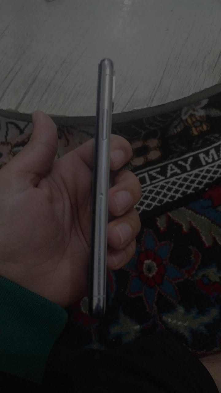 سلام عليكم
اخوان ايفون X للبيع ذاكره256
تك سيمكارت
بطاريه مبدل  نسبه100٪؜
شاشه ما  مبدل  
فيس ايدي واكف
كامرته فول 
لون ابيض
الرقم ***********
