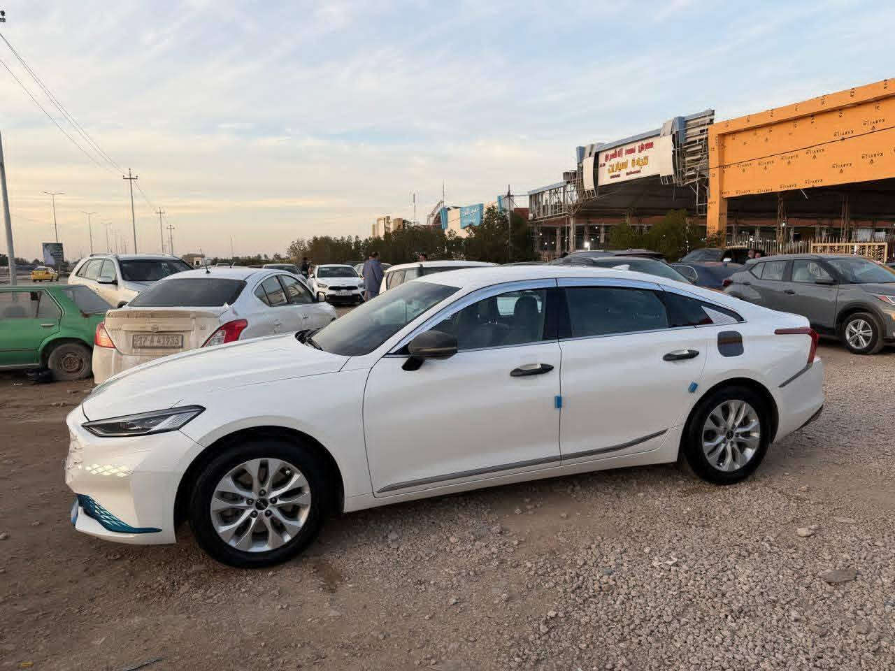 يالله كي 8 فول
***********
رقم بغداد بسمي كفاله عامه 
مواصفاته 
كير 8نمر
محرك 6سلندر 
كشنات امامي تبريد تدفئه
ستيرن هيتر
تحديد المسار 
سياقه ذاتيه 
توقف ذاتي 
رادارات امامي خلفي 
حساس امامي خلفي 
سايد بريك بصمه
جنطه ذكيه
تبريد بيانو
شاشه اعطال
اشاره ترحيب
تشغيل عن بعد 
كشن مساج ظهر ورجل 
شاشه متصل 
داخل لونين 
كير ماوس
كامره دوار
تخم تاير جديد
باتري جديد
حداديه كله جديد
سياره ماتخسر عليهه فلس
تانكي 85لتر
