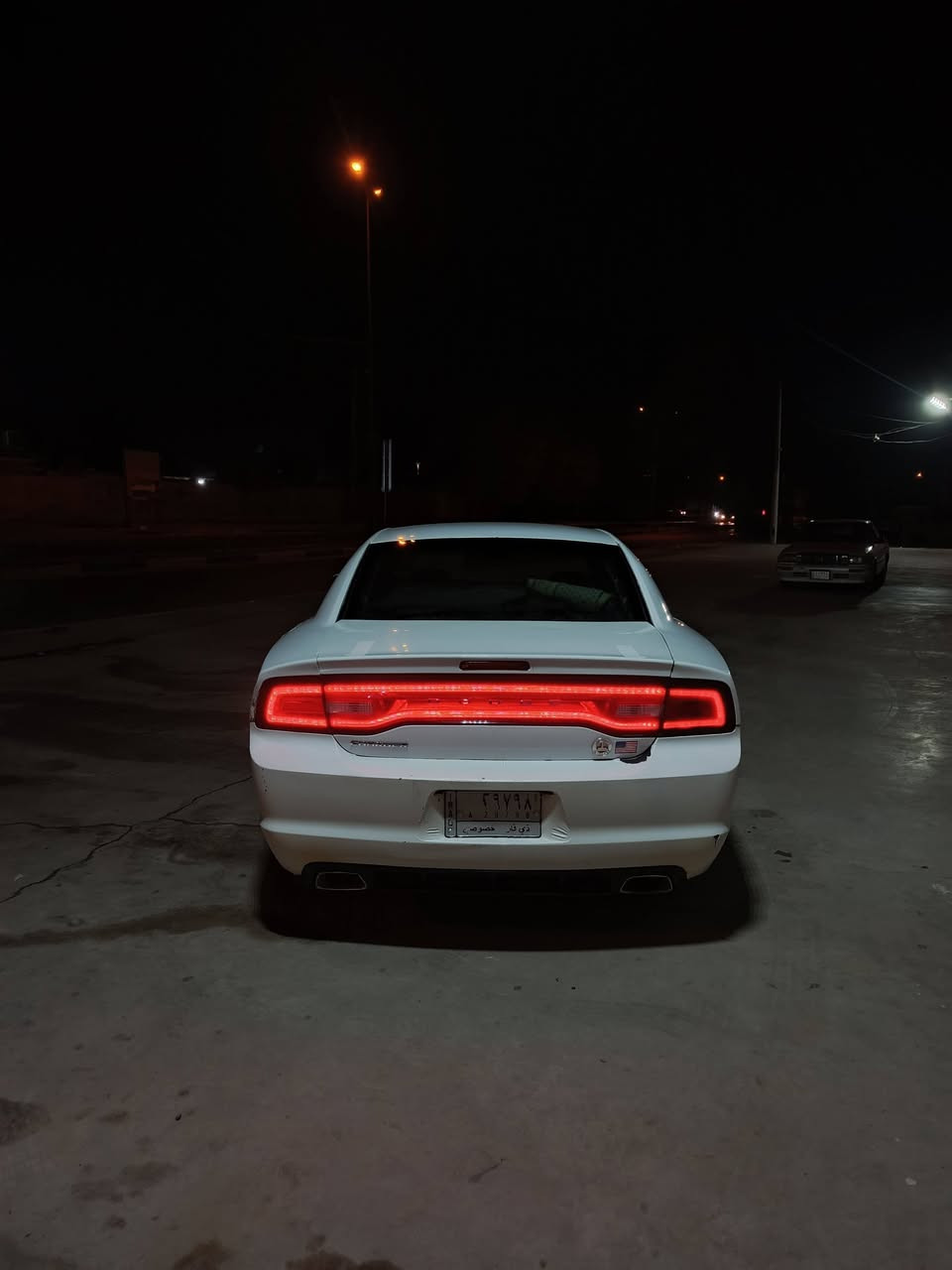 السلام عليكم اخوتي الطيبين چارجر 2014 البيع اصل السياره مصبوغه حزام الجماليه مكان بغداد تفاصيل واتساب ***********
