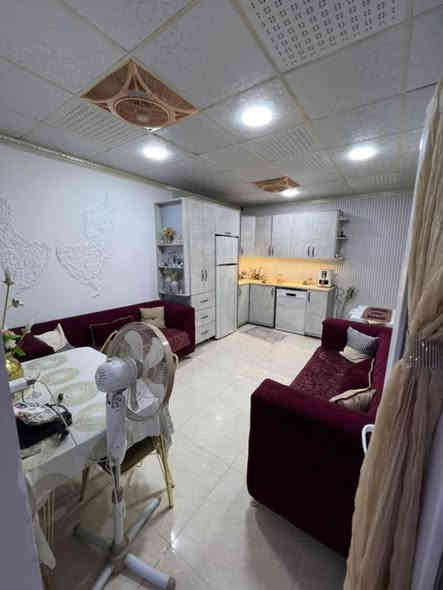 #موقع مميز / حي الخضراء_خلف حفتا بازار
#جنس العقار (زراعي مسجل تسلسل بلدي
مشمول بقرار التمليك) 
#يتكون_من طابقين
المساحة الكلية للدار 135 متر بواجهة 5 متر 
(البناء الفعلي 100 متر والباقي حوش خلفي اوفضلة)
#المحتويات/ 
طابق1 _ غرفة نوم مع الهول والدرج الداخلي مع المطبخين اضافة للصحيات والكراج مع حديقة خلفية 
ط2 _ غرفتين نوم مع الصحيات وسطح 
#السعر مناسب
للاستفسار راسل بريد الصفحة
اوالاتصال 
***********
#السند_للعقار🏡
