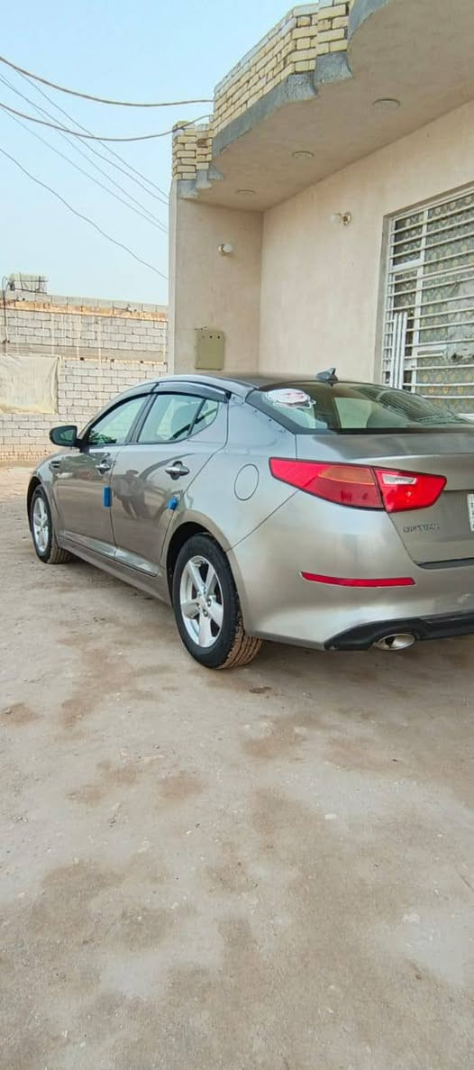 كيا اوبتيما موديل 2015 رقم ذي قار حره تحويل بيها قطعتين صبغ فقط قبق الصندوق وداير الجاملغ والباقي كفاله عامه ضربه وتبديل وصبغ السياره جاهزه وجديده مكينه كير حداديه تخم تاير تبريد❄ ما بيها اي نقص مواصفات شاشه كامره ويلكب حساسات امامي خلفي تحكم استيرن اشاير بل مرايه محرك 2400 دبل كزوز وباقي المواصفات المعروفه السعر 113 و بيها مجال للشراي للاستفسار الاتصال على الرقم *********** مكاني ناصريه للبيع او المراوس البصرة, العراق
