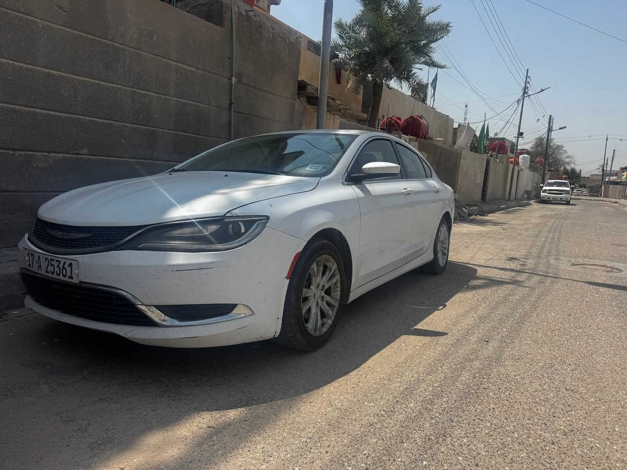السلام وعليكم
سياره c 200 موديل 2016 بااسمي تحويل مباشر مكينه 2400 حادثه  خفيف فقط البنيد وتم تعديله بدون تبديل   بجم كبس مكفول لا لغد ولا شاصي ولا مصبوغه 

_شاشه 

_كشن مخمل 

_بصمه ابواب 

_كير ماوس 

_سترين تحكم 

_

 صدر نظافه 70‎%‎ تبريد شغال 
فقط يحتاجلها تعديلات بسيطه وتبديل الفان لان مشدود الهه فان مو بلاد ومشط للستيرن السياره استخدام شخصي كلش بسيط لان عندي سياره ثانيه استخدمهه بالشغل 

مكاني البصره المعقل ***********- *********** 

السعر  75 قفل كلش لان محتاج هذا المبلغ ومنزل السعر هواي رجائا فقط الشراي والي اباله يجي يشتري يتصل
