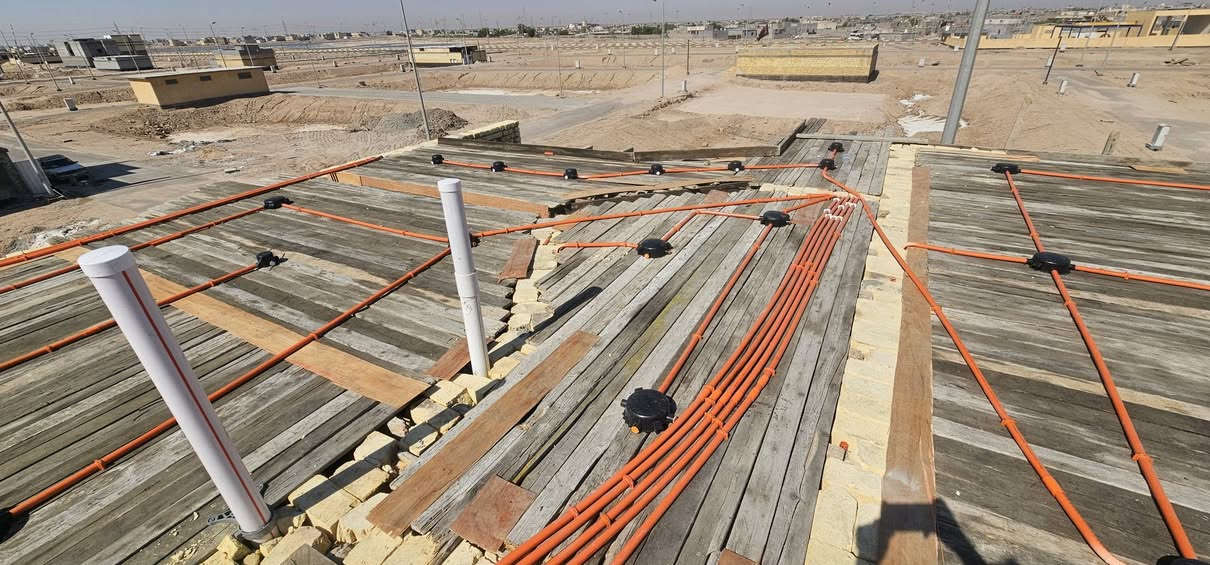 سلام عليكم
تم اكمال شبكة طابق ثاني في منطقة الطوبة والنخيلة
المواد المستخدمه 
بوري الماستر
جكشن المدرع

اخوكم 
ايهاب الكهربائي 
***********
