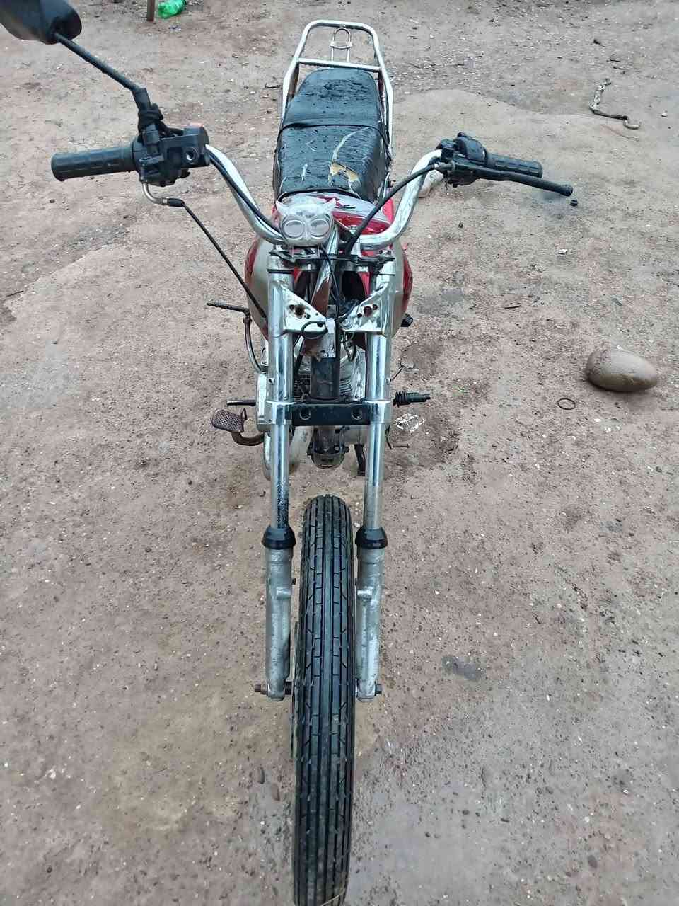 ماطور خمسه كير روبر محرك نضيف كهربائيات شغاله موديل 18 السعر 200مكاني الحويجه داخل لتصال ***********
