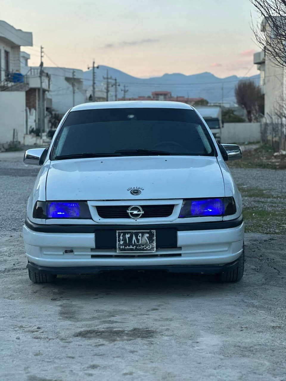 ئۆپڵ ڤیکترە حلوج ماڵی مەدەنی بەشەرت
مۆدیل١٩٩٢
مەکینە١٦قایشپەنی پاوەر
مەکینەو بنیو هەموو گیانی بەشەرت
٤ویلو تەتای نوی
ساحری٢٠گەڵاو مەجەلیکی کەم  
گەر موشتەری نی سەرمان مەهیشینە
ڕەقەم تەلافۆن; *********** رانية, السليمانية
