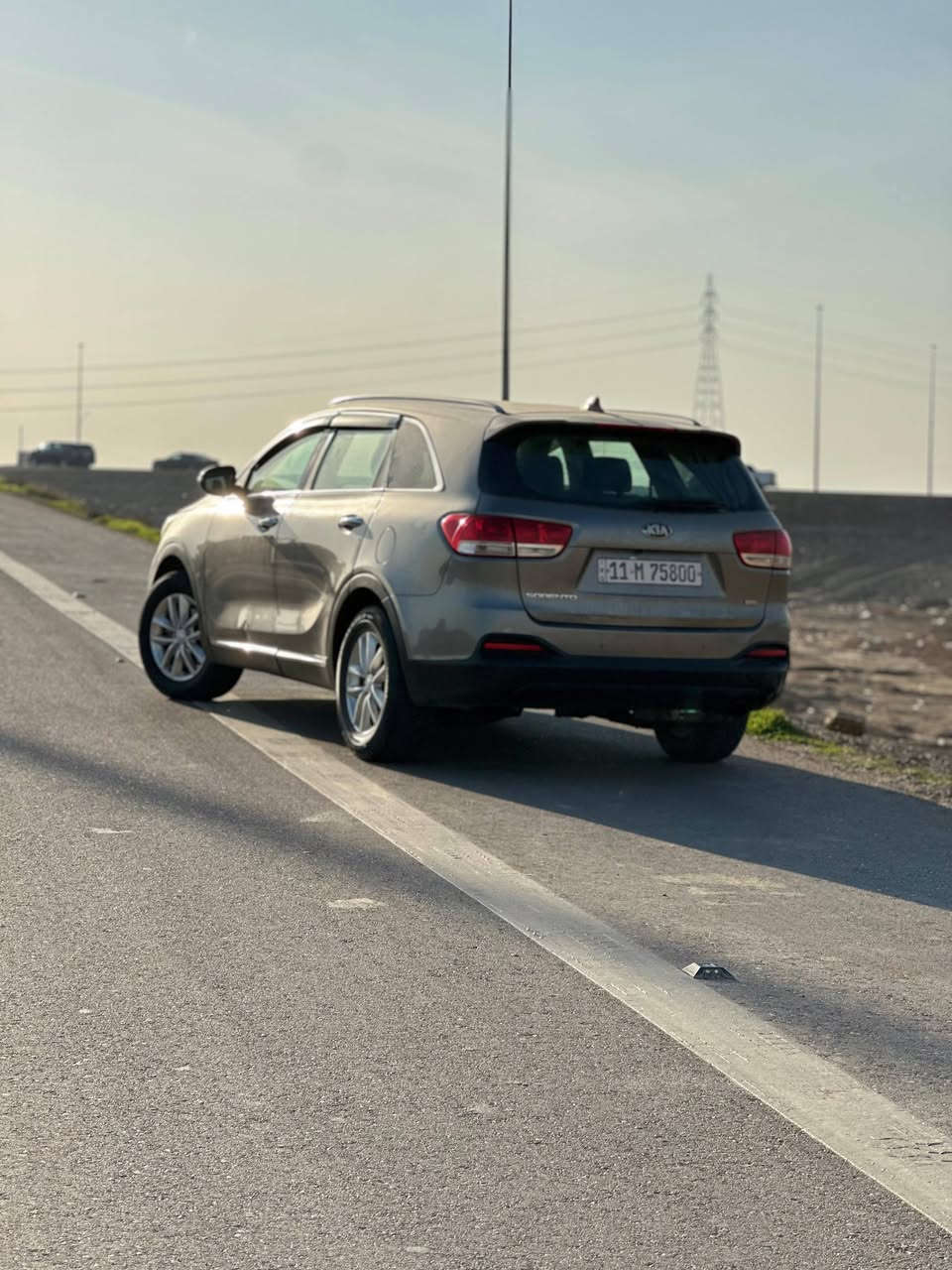 السلام عليكم
كيا سورنتو موديل 17 رقم بغداد 
ب اسمي 
محرك 4 سلندر GD جديد 
 كير كفاله
كراسي كهرباء 
جنطه كهرباء 
3 قطع تبريد 
7 راكب جلد 
محرك كير كفاله وين ميعجبك االسعر ١٦٥ وبيه مجال 
***********
*********** 
العنوان بابل
مراوس حسب القناعه
