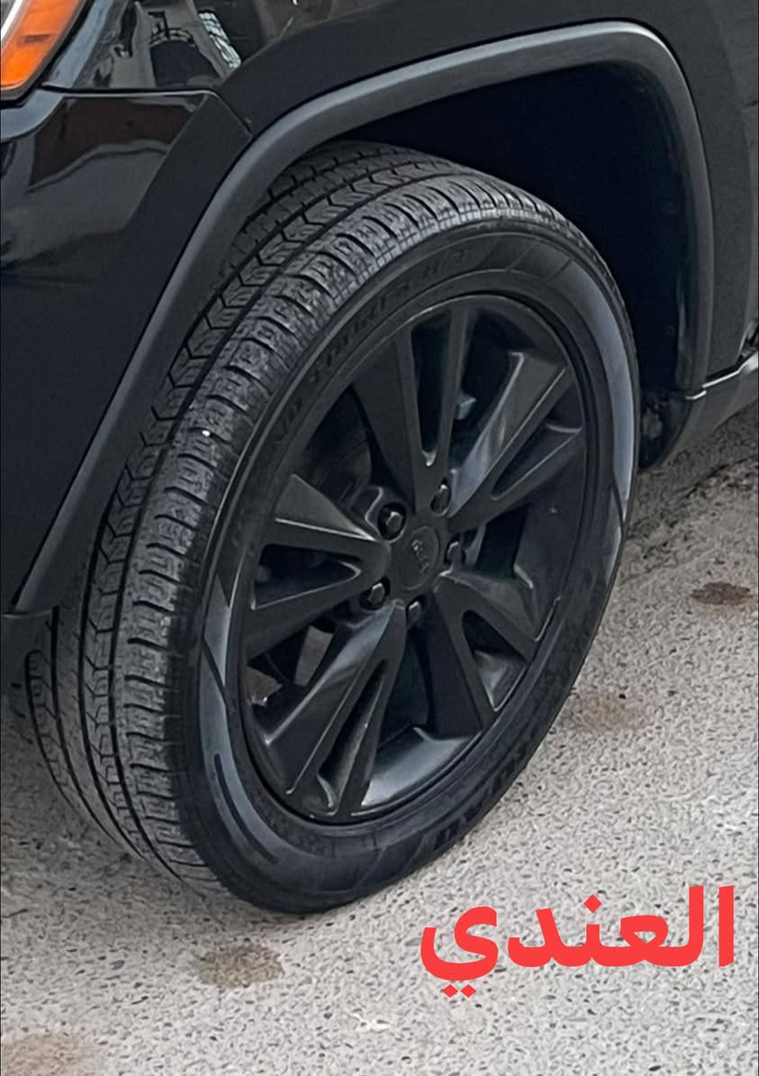 السلام عليكم شباب عندي هذا الويل حجم 20 رايد مراوس بويل حجم 18 نفس الي بالصوره حصرا 
مكاني بغداد 
للاتصال ***********
