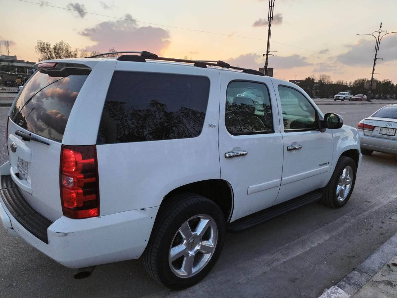 السلام عليكم سياره تاهو ٢٠٠٩ وارد خليجي مكينه وكير مكفوله تبريد وحداديه وتخم تاير جديده سياره الجاملغ الخلفي بي صبغ أثر التاير الخلفي طاك عليه والبنيد مصبوغ أثر زفت طاح عليه وصبغناه والباقي كفاله تحويل باي ساعه اتريد السعر ١٧٥ وبيه مجال قليل العنوان البصره الموفقيه مامتواجد ع الفيس اتصل على هذا الرقم *********** البصرة, العراق
