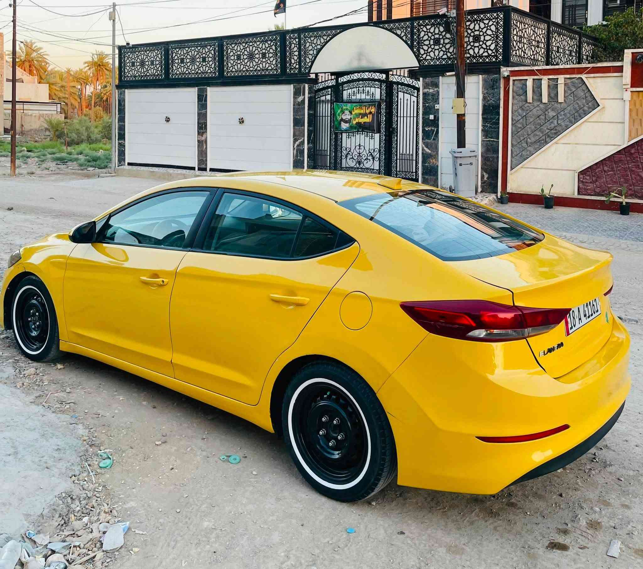 السلام عليكم النترا موديل 2018 امريكي رقم بابل انكليزي سنويه ل2030 هزه جديده تحويل مباشر مكينه 2000 دوش حادثها مرفق بلصور كرده بلبابين السياره بجم كبس بدون شواصي بدون لغود  جاهزه مكينه وكير وحداديه وتخم تاير كله خير من الله السعر 106 وبيها مجال بسيط. مكاني الحله مركز المدينه الرقم ***********
