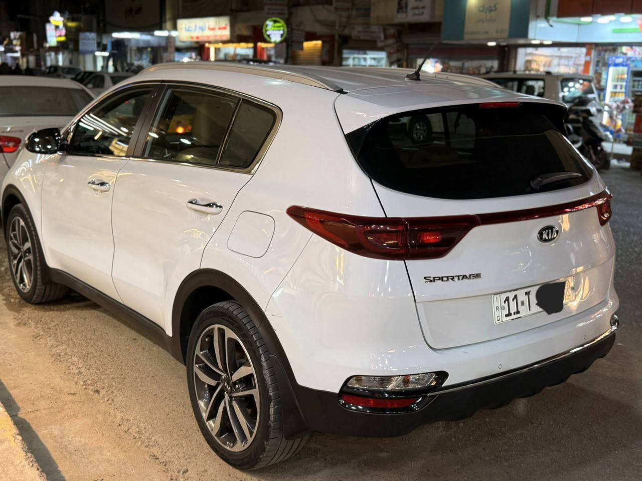 السلام عليكم للبيع كيا سبورتج خليجي موديل ٢٠٢٠ مكفولة من الصبغ والتبديل ماشيه ٩٣ الف كم حقيقي محرك كير مكفول ع وضع الشركة صدر تبريد تدفئة مكفول محرك ٢٠٠٠ دوش ثلاث أنظمة للقيادة كشنات نص جلد حساسات أمامي خلفي ويل ١٩ يدات نيكل مري ترحيب رقم بغداد الجديد بسمي سعرها ٢٠٥ وبيها مجال بسيط للشراي ان شاءالله للاتصال ***********
