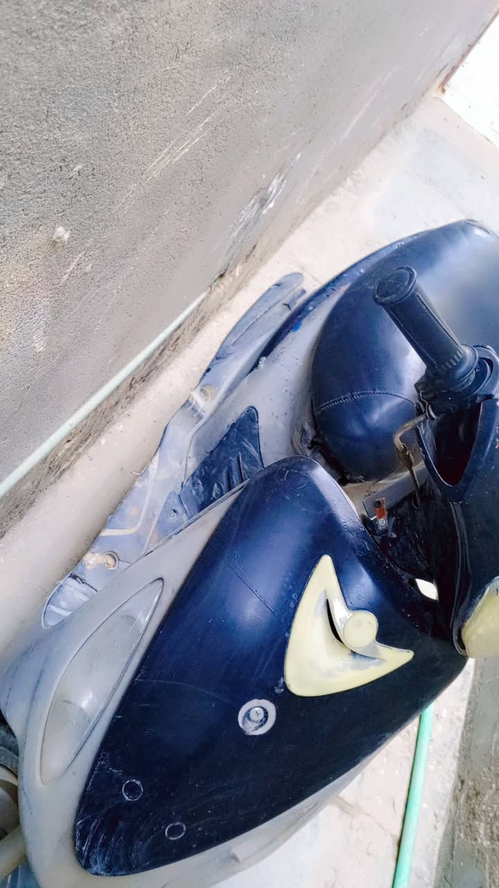 دراجة ماكس منغولي شغالة سلف هندر نص نكرة مكينة ناعمة ماتنسمع  كهربايات شغالة تايرات جدد كابريتر شوتة جدد كلجات جدد ويل خلفي جديد دبلات جدد مفتوحة بس ولفات علفحص بس ولفات لا نضوح ولا تبخير ولا تنقيص بس دراجة عوزهة ترتيب مال جناي مكاتبة اسويلك  السعر 350 قفل قفل من الخير مكاني ديوانية جمعية شارع ملجاء العلوية  *********** بي واتساب  واسف علطلالة
