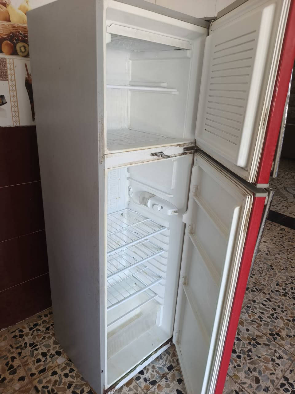 ثلاجه شغاله جديده أخذت أكبر   وايدهه ب 300


**إذا كنت صاحب هذا الإعلان وتريد حذفه لأي سبب، رجاءا أرسل رسالة إلى الدعم الفني**