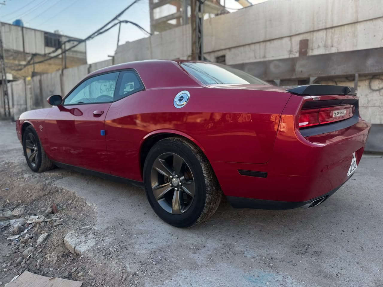 سلام عليكمم ...
جالنجر ٢٠١٣ 
السياره كلش نظيفه 
ماشيه 111
محرك ٦ سلندر 
لون احمر
تحكمات ستيرن 
شاشه اعطال 
صدر امامي خلفي نظيف 
سستم صوت 
شفتات سرعه 
ويل ١٨
بجم زنون 
السياره كلش مميزه ونظيفه  
مكان السياره بغداد الجديده 
سعر السياره ١٢٠ ورقه
سونارهه موجود
***********
