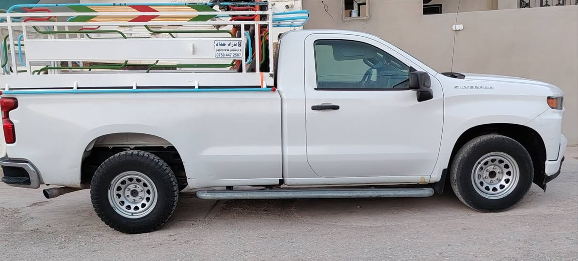 سلام عليكم للبيع سلفرادو موديل ٢٠٢١ مكينه 8/5300 بدون ضرر بدون ارباك بس بونيد سرقه كير مكينه شرط رقم أربيل سياره جاهزه سعر 175 وبيها مجال رقم مبايل ***********

