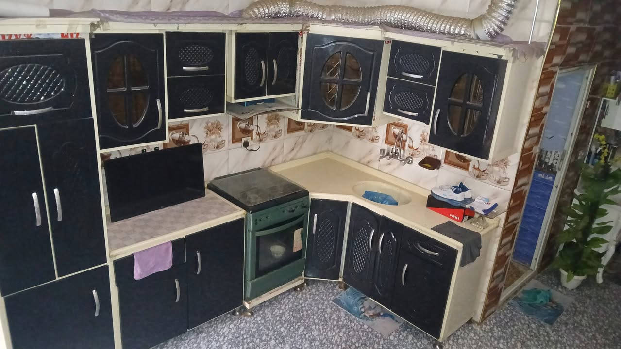 كاونتر مرمر كوارتز طابقين فول نظافه طول اربع امتار السعرمليون و350الف ***********
