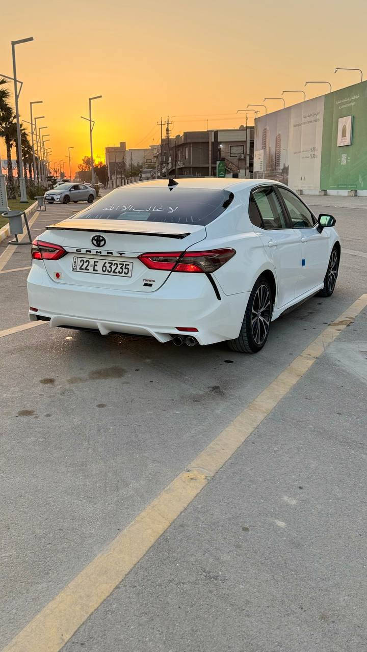 كامري 2020 ابيض 
رقم اربيل باسمي 
هزه وسنويه جديده 
حادث جاملغ خلفي وقبق جنطه
بدون ايرباك بجم كبس 
 ماشيه 76  
موصفات SE 
داخل لونين 
مكاني بغداد الغزالية
السعر 179
***********
