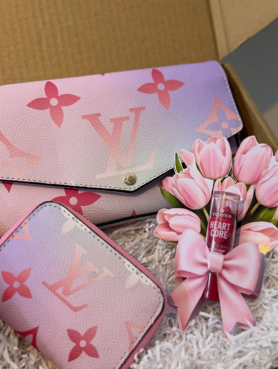 توصيل مناطق المشتل والامين والمعلمين ٣ الف 
بقية المناطق ٥ 
توصيل المحافظات ٨ 💎


**إذا كنت صاحب هذا الإعلان وتريد حذفه لأي سبب، رجاءا أرسل رسالة إلى الدعم الفني**