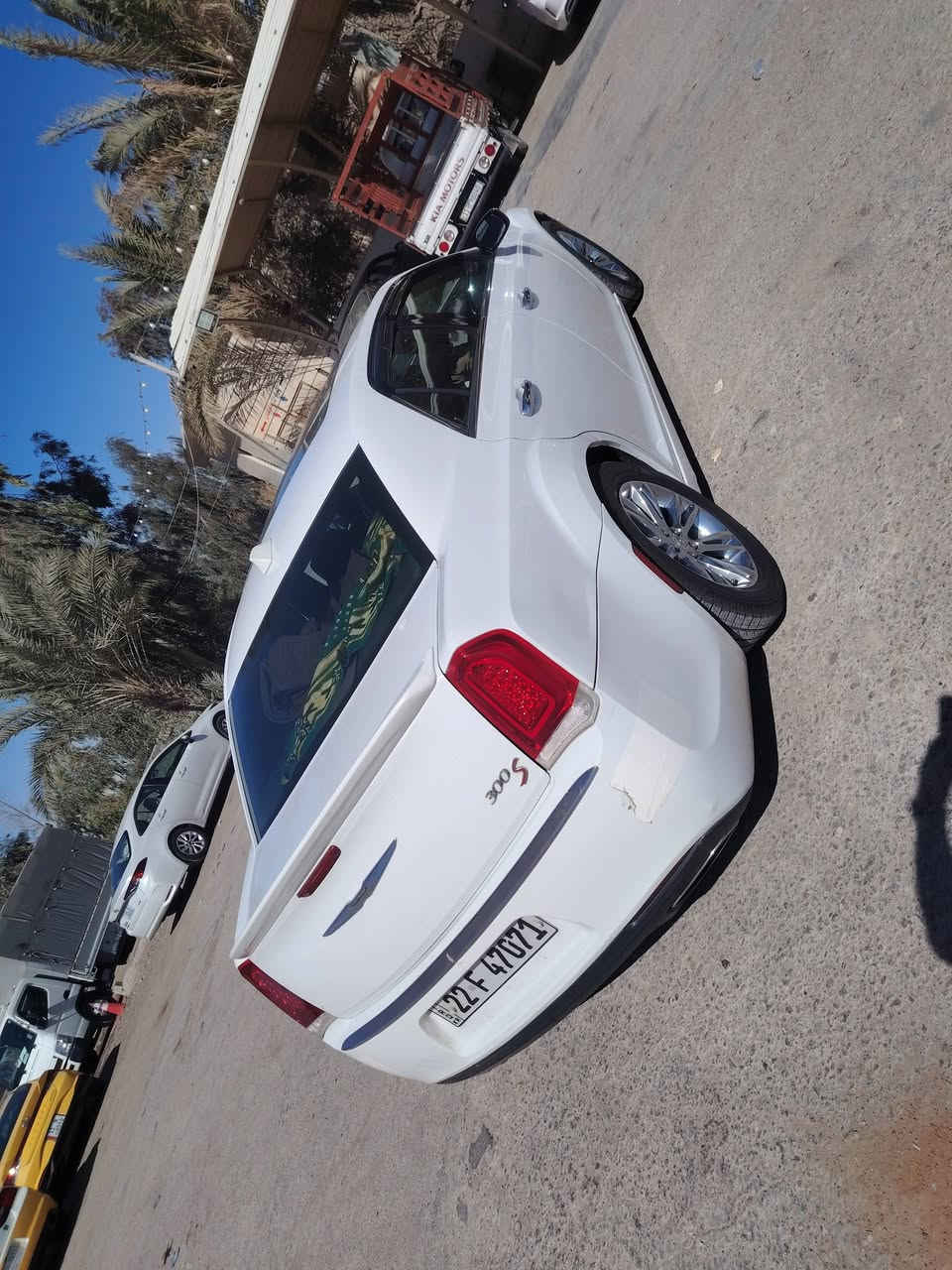 سلام عليكم لبيع أوباما موديل 2012 اصل فول موصفات محدثه  موديل 18 عداد  260  كشنات جلد تشغيل عن بعد صاج ملكي كير طياره وارد خليجي بدون حادث مامفتوح بيه ولاقطعه  فقط صار بيه شخط بصيط بل باب خلف سايق وصلح بدون فتح كير محرك واكسل كفاله وصدر جديد تايرات جدد مكان سياره بغداد تصال ***********
