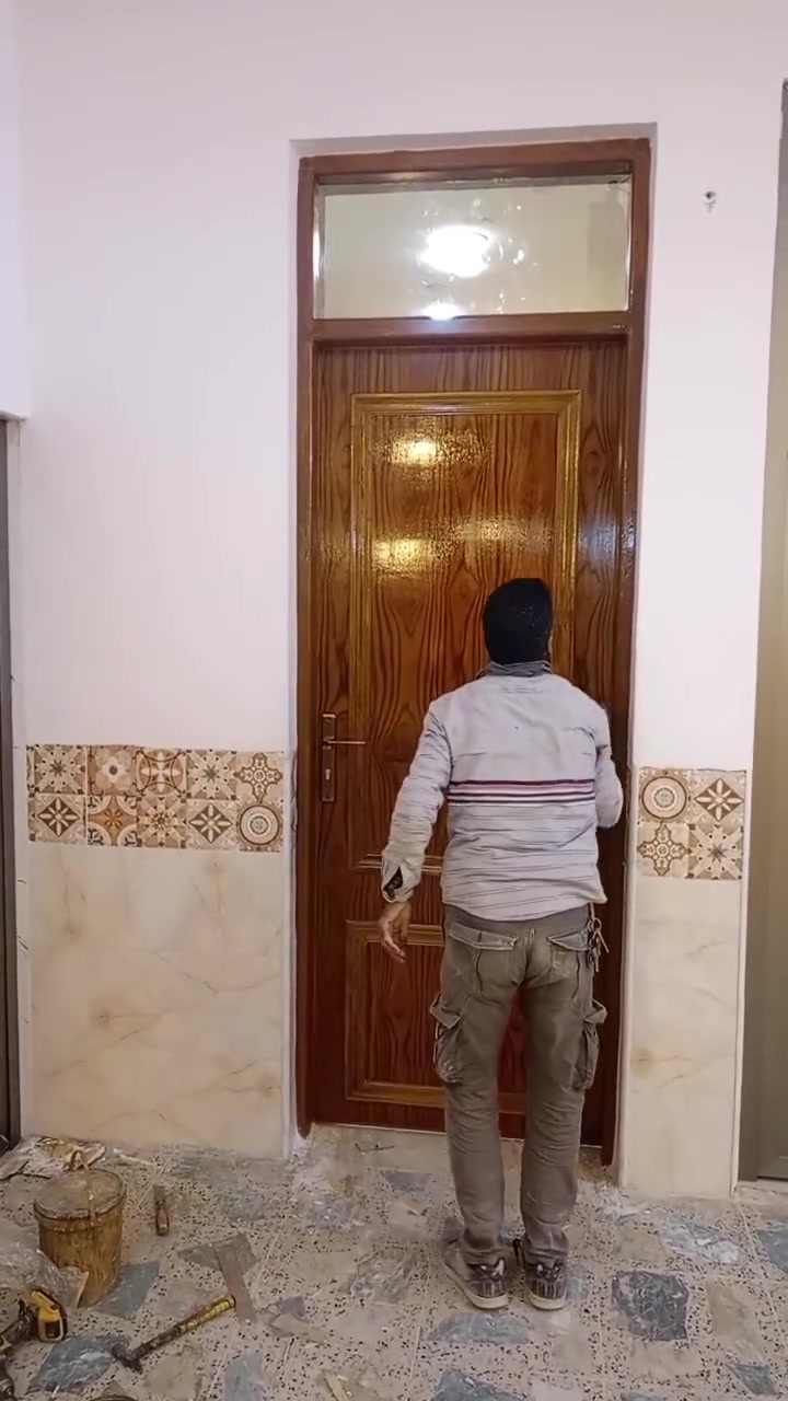 اللهم يديم النعمه ببركة محمد وآل محمد الطاهرين ويرزقنا حلال بحق الحسين الشهيد عليه السلام  ابواب خشب عراقي صاج للاستفسار وتواصل نجارة حاتم العكيلي الأثاث العراقي/***********
