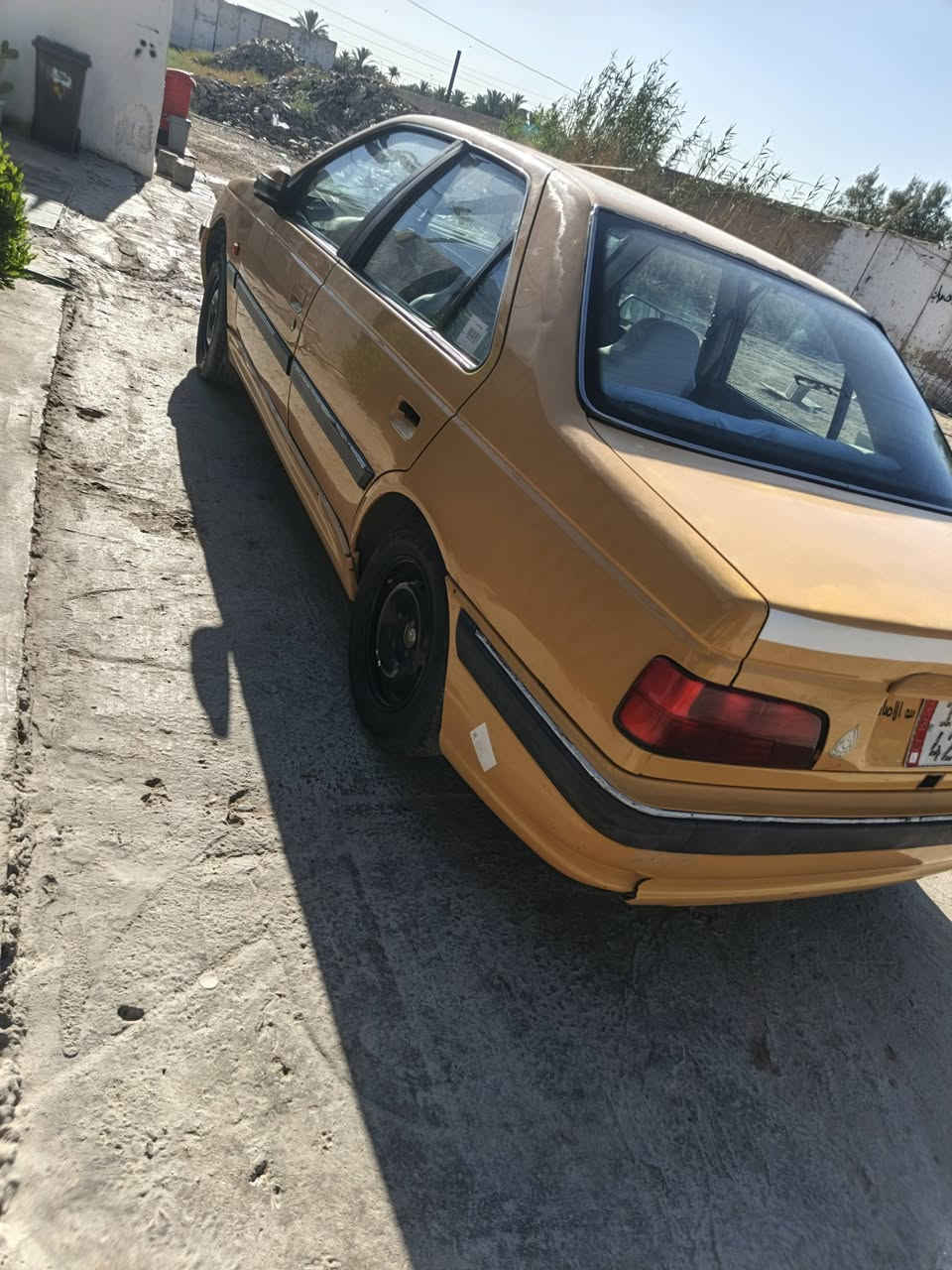 سياره بيجو بارس للبيع مكفوله تبريد جير مكينه خير من الله***********

