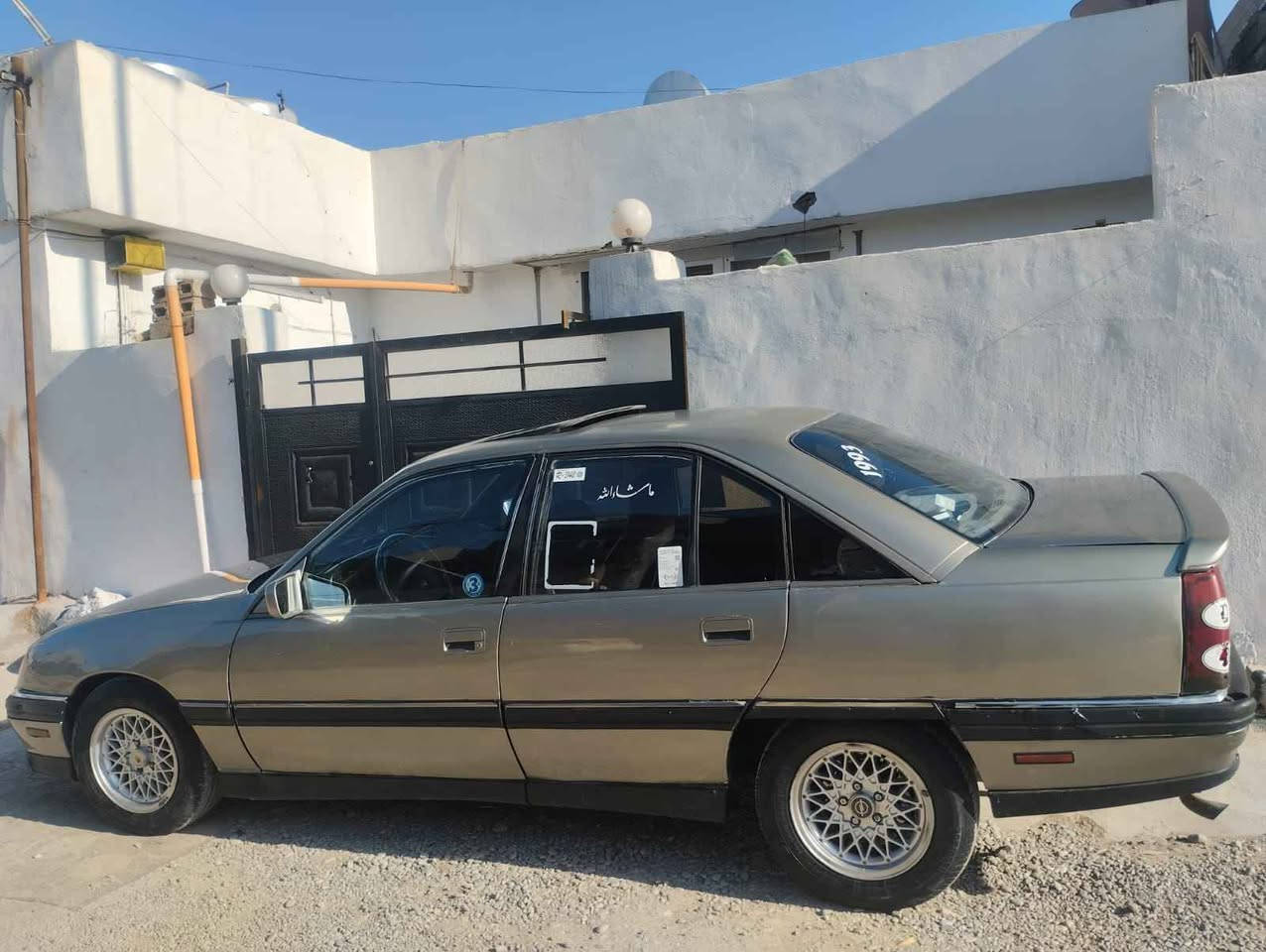 سلامو عليكوم عندي هاي اوميكة رةقم أربيل سةنوية منتهي قبل ٣تشهور سيارة شةرت تةحويل بية ضربة بجم سيارةاينقس مابية كوبون بانزين بية سعر سيارة ٣٥بية مجال قليل موديل سيارة 1993محرك٢٠كير محرك كولة بشرت رةقم موبايل *********** Singapore
