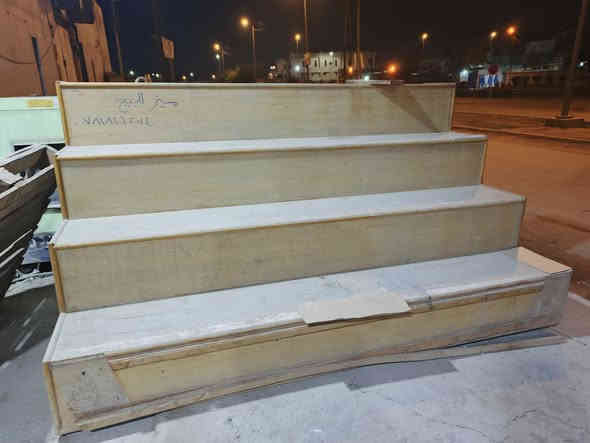 السلام عليكم 

مكلف بالنشر 

ميز خشب للبيع 

المكان بابل الحلة 

التفاصيل عند صاحب هاذا الرقم 
 ***********
