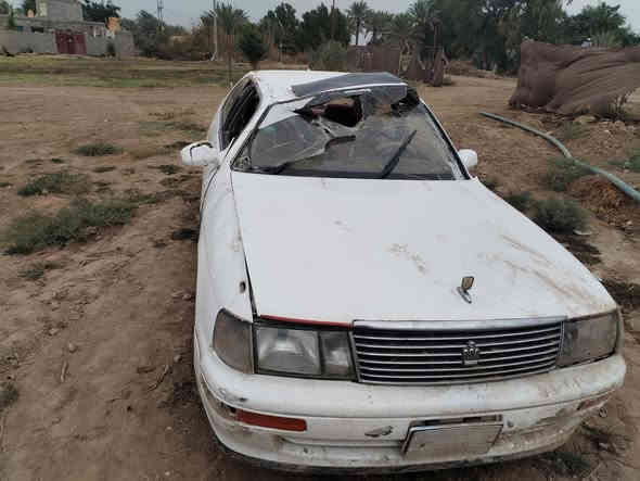 اسلام عليكم بطه للبيع السياره قبل الحادث مكفوله من كلشي مصبوغه حزام رقم بغداد باسمي السياره كير مكينه جدد حداديه كلشي شغال بيها ترايك 180 السياره انكلبت  وهاي الصور مكاني شطره ابيع ع حادثها رقمي ***********
