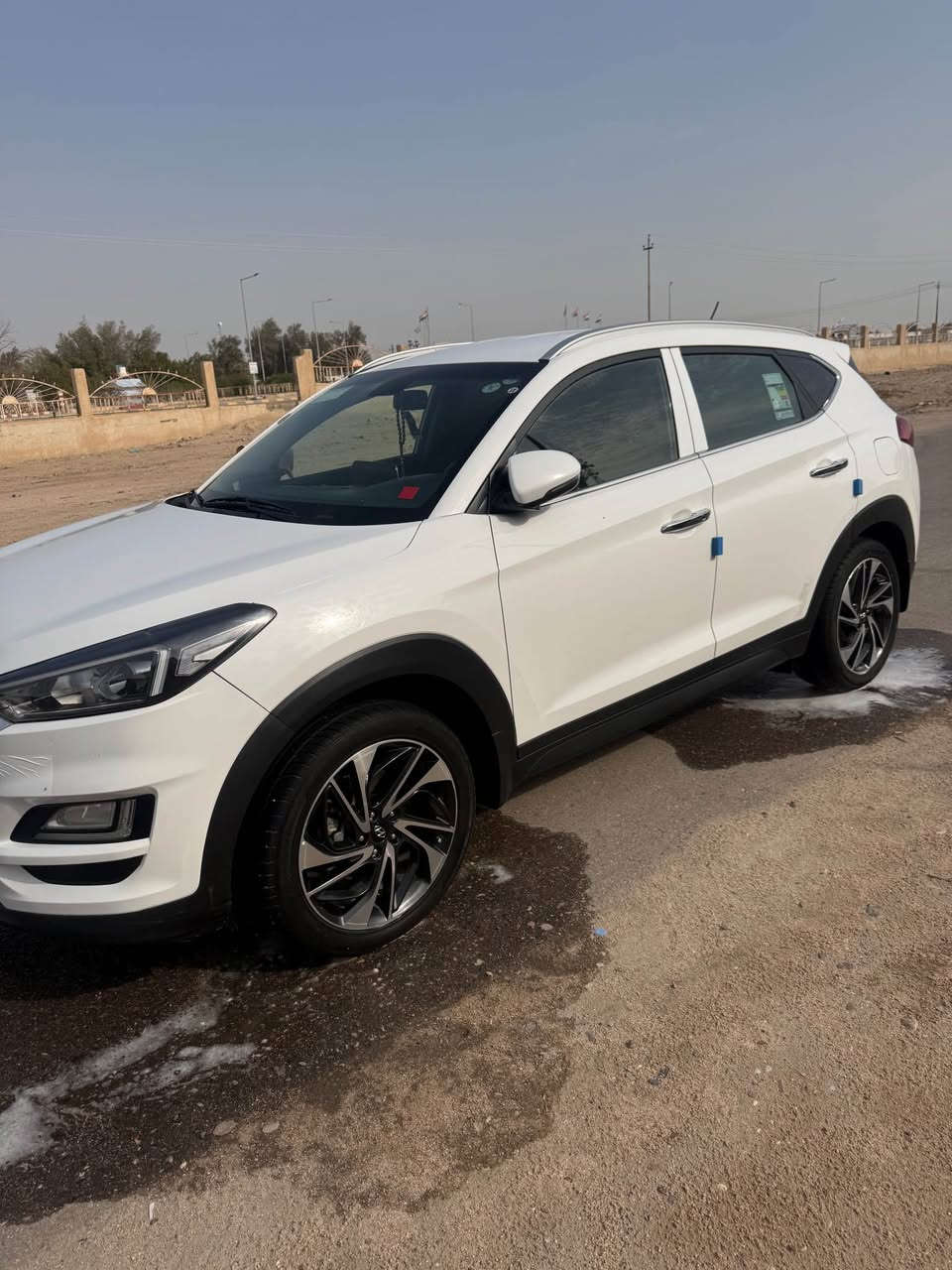 توسان 2019 خليجي كفاله عامه من كلشي رقم أربيل الجديد سنويه جديده ل31 ماشيه 90 الف جديده فول مواصفات عدا الفتحه  جاهزه من كلشي تخم تاير توني شاده سياره ماتصرف عليه دينار مكاني البصره السعر 188 الشراي يتصل *********** Singapore
