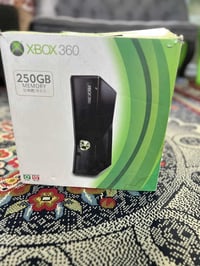XBOX سوبر سلم  جهاز نضيف جداً شغال 100‎%‎ مع 2 جوستك و كامل ملحقات  سع...
