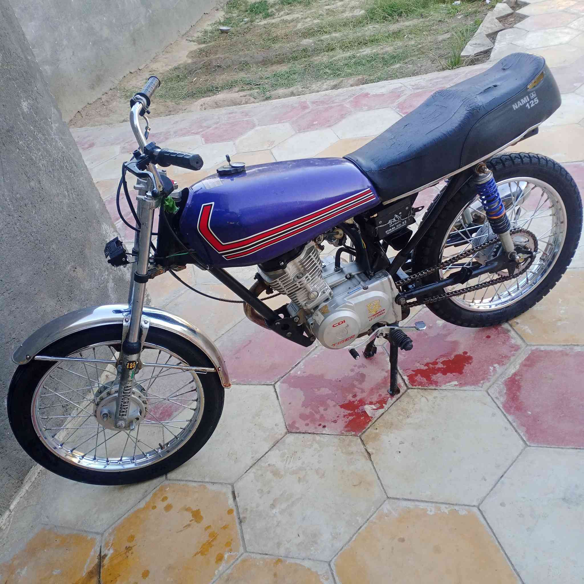 سلام عليكم دراجة لبيع مكينة مفتوحة شاصي تايكر مديل 19 كفاله عن السرقة السعر خاص


**إذا كنت صاحب هذا الإعلان وتريد حذفه لأي سبب، رجاءا أرسل رسالة إلى الدعم الفني**