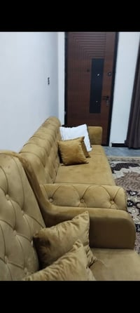 كنب • ١٠ مقاعد • نضيف ١٠٠٪