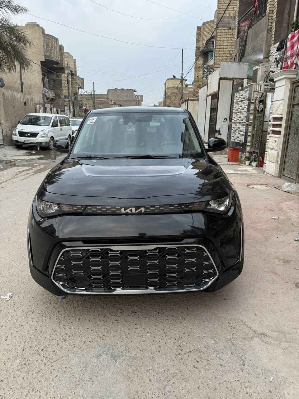 سلام عليكم سياره صول وارد امريكي دخول جديد موديل 2023سياره فول موصفات حدثه جملغ وباب وبنير وشويه يم فتحه ماليم تكمه جهات السايق والسياره جديده وجهزه من كل نوحي  السياره بغداد وبدون راقم معروضه 143$$$$cm bcورقه الرقم ***********9غير متوجد على الفيس
