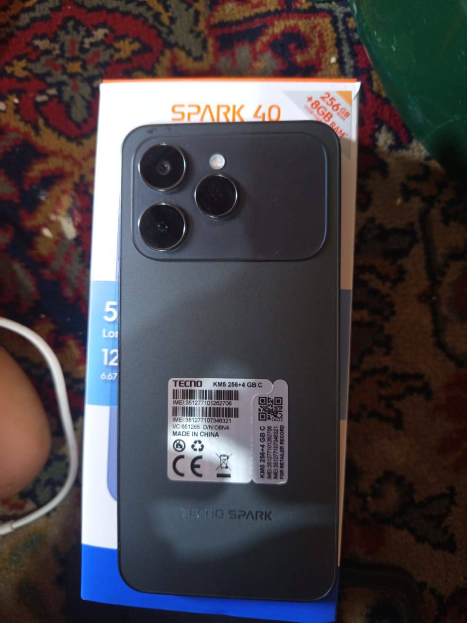 سبارك 40 للبيع صار لي شهر من اخذته ذاكره 256 وتفاصيله بالصوره يمك السعر 160 بمجال قليل رقم الهاتف ***********
