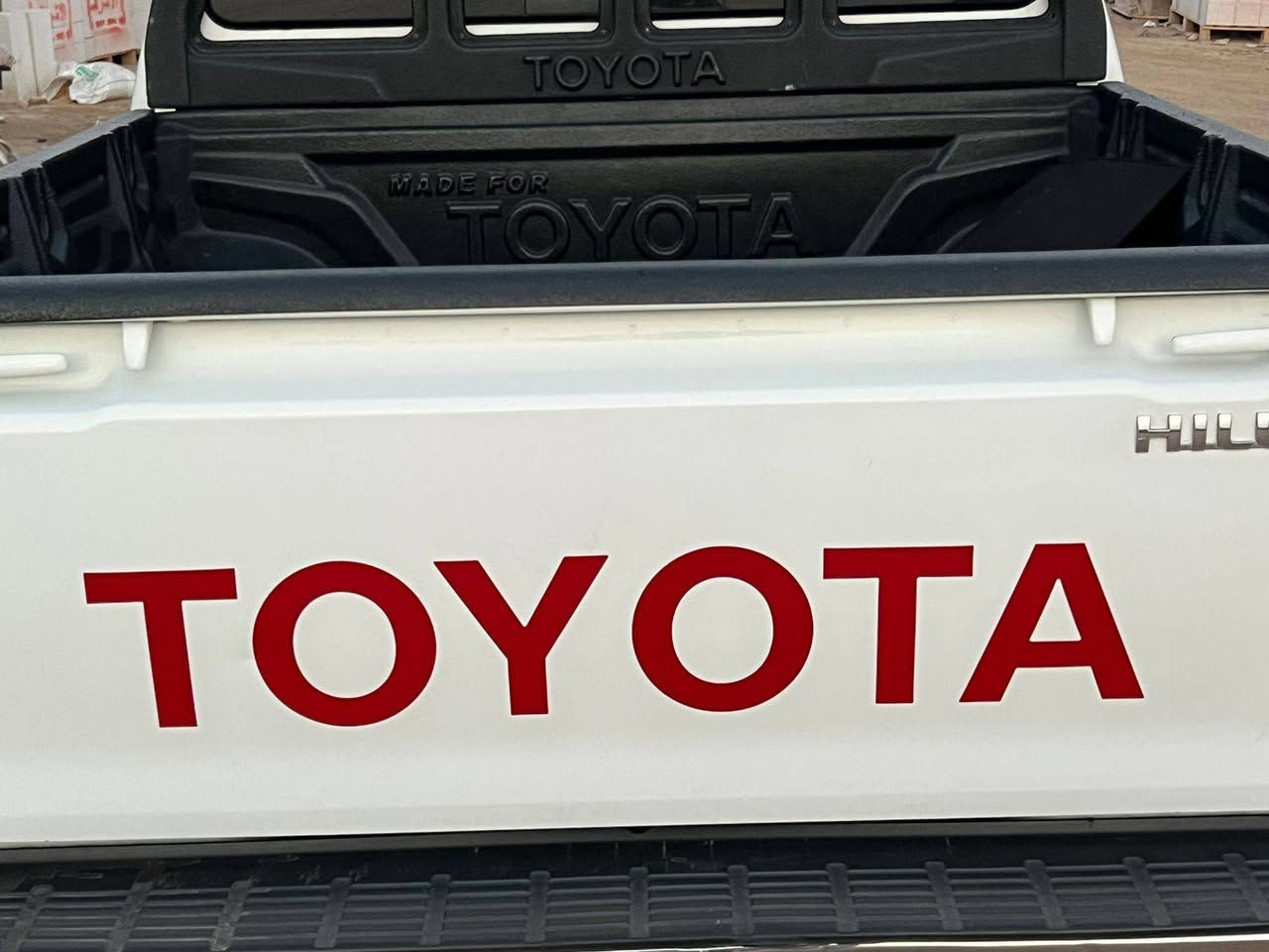 فور ويل 2014
مكفوله كفاله عامه
رقم اربيل 
ماشيه 200
***********
