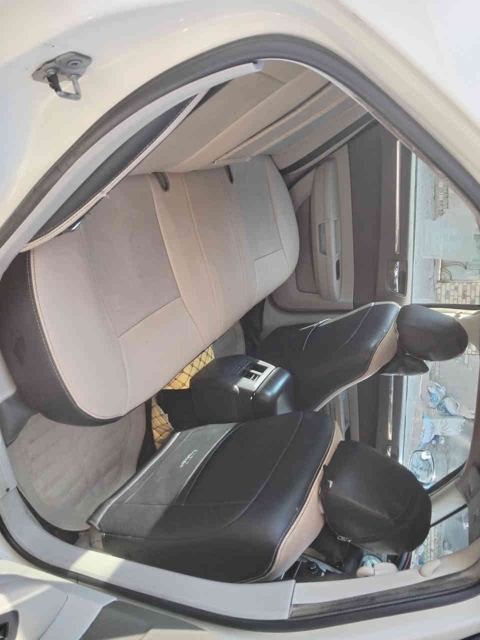 سلام عليكم اوباما 2010 بسمي رقم انكليزي بابل مميز بيه تبديل 3قطع وشويه يم البكلايت صبغ قليل الباقي كفاله  الشراي يتصل  ال ما يشتري لا يتعبني السعر ١١٥ وبيه مجال بصيط  مكانه ميسان حي الحسين ***********  محرك ٣٥٠٠   بس الشراي يتصل رجاءآ
