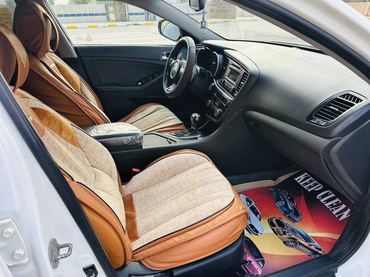 اوبتيما 2014رقم بصره مشروع وطني تحويلك مباشر  السيارة خليجي  مكفوله من الضربه والتبديل  ولصبغ ماعده رشه بداير الخلفي بسيطه الجهة اليمنه السيارة
محرك  وكير خير من الله المحرك 2400 دوش المرغوب…
مواصفاتها فول ماعدا البانوراما 
1: بصمة تشغيل وبصمة بيبان + تبريد قطعتين ثلجج
2: نضام ايكو اقتصادي +مري شفط 
3: تحكم ستيرن جهتين + كروز مثبت سرعة 
4: فتح جنطة ذكية + حساسات خلفية وامامي 
5:ويل كب كروم + وبعد بيه هواي موصفات
ماشيه ١٦٠ فقط السعر 160 ورقه وبيه مجال 
مكاني ناصريه الاتصال فقط
***********//***********
مكلف بالنشر لحد يراسلني وبدون تعليق سلبي سياره متعوب عليها وجديده
