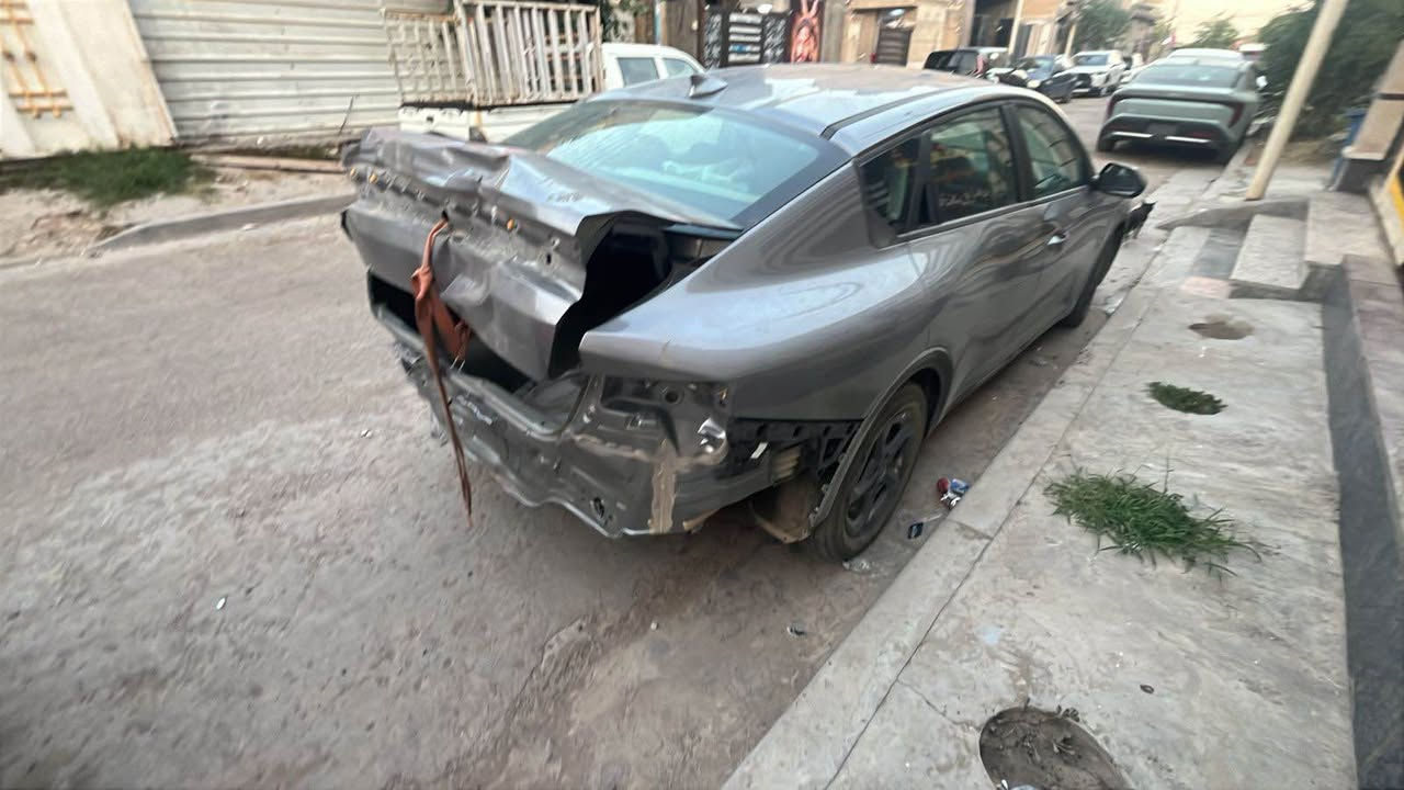 ضرره قبغ جنطه السياره نص مواصفات رقم فحص  غراضه كله موجوده الدعاميه امصلحه او كامله نقصه قبغ جنطه او بكلايت جهت اليسره  مكان السياره بغداد الحريه  
*********** بغداد, العراق

