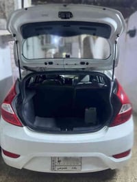 اكسنت هاج باك 2016 وارد امريكي  رقم بغداد اللون ابيض المرغوب  السياره ...