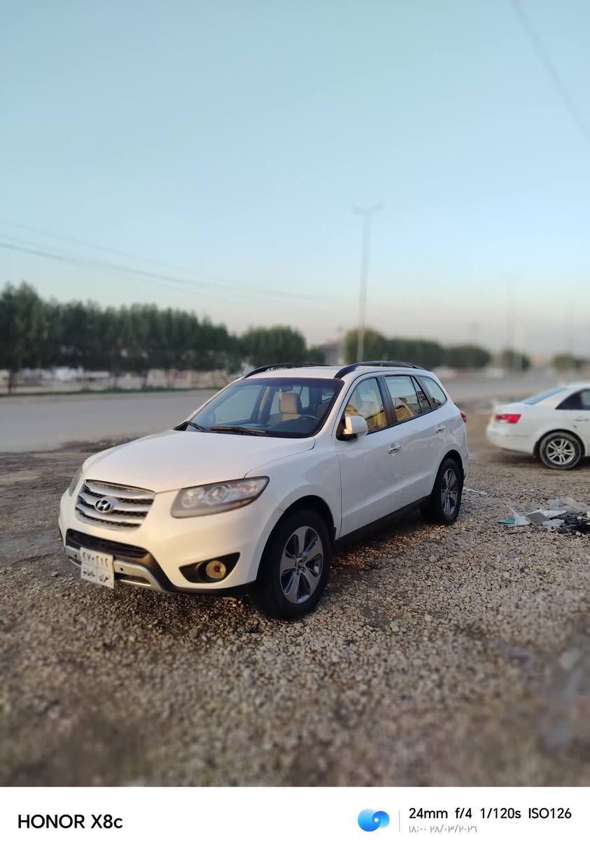 السلام عليكم سنتافي البيع موديل 2012هليجي فول مواصفات الخير ربع سلندر محرك جديد حداديه جديده باور جديد بس ربع قطع صبغ تريد وكاله تريد تعويل السياره حله من الصور مكينه وكير وحداديه وتخم تاير سبعه راكب مكينه الفين وربعميه السعر130وبيهه مجال الشراي الستفسار ***********
