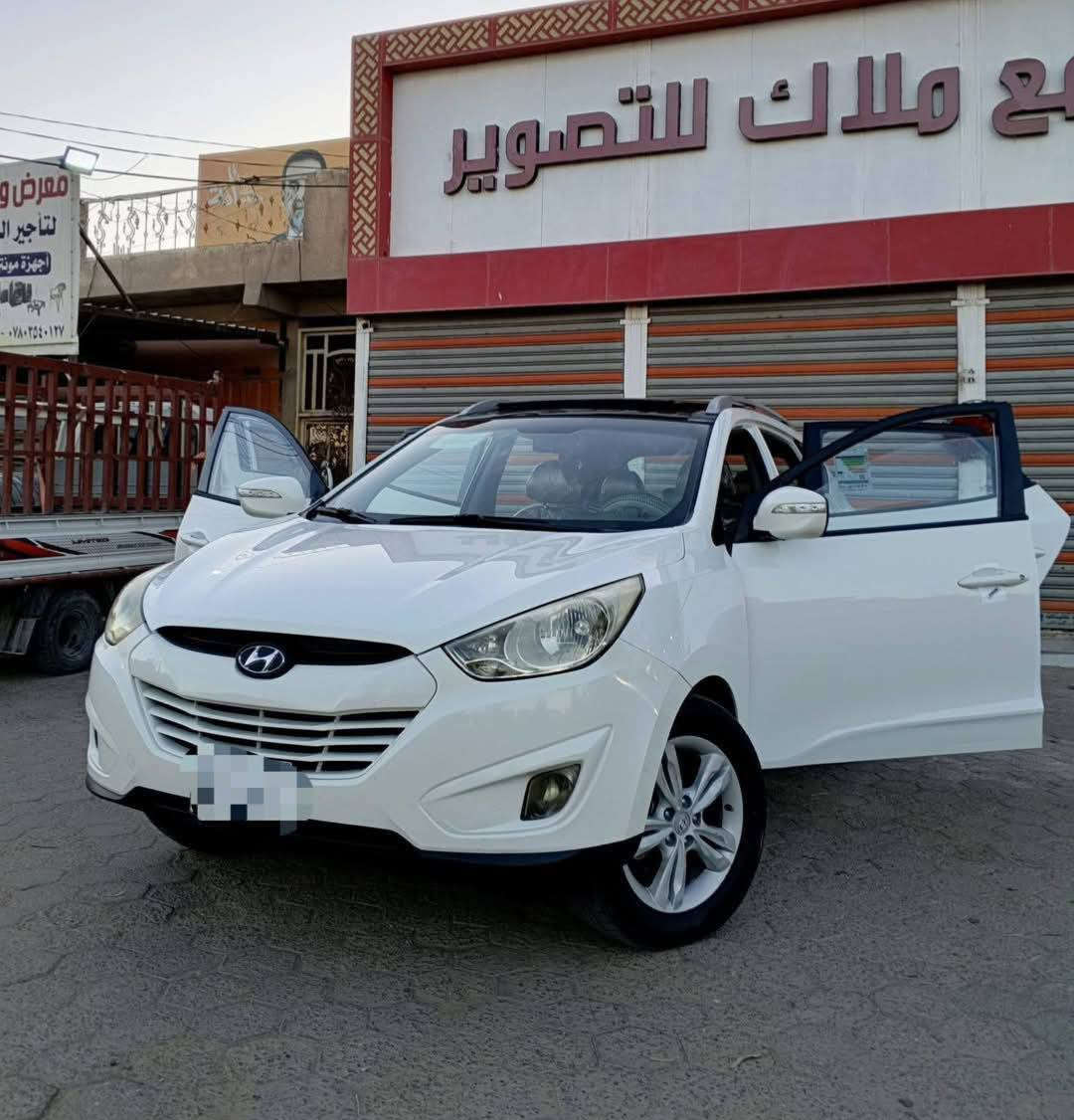 السلام عليكم ورحمة الله وبركاته
للبيع او مراوس برقم بغداد كذلك (حسب القناعة)
هيونداي توسان، موديل 2011، خليجي، محرك 2000، رقم بغداد، فوووول مواصفات عدا البصمة، السيارة كفالة عامة عدا في حافة الجاملغ الخلفي والباقي كفالة
تخم تايرات، تبريد ثلج، تدفئة ممتازة، كير ومحرك وصدر الامامي والخلفي ممتاز ممتاز.
السيارة على وضع الشركة ستيرن وكير محبب واحلى من الصور وجاهزة.

مواصفات السيارة
تحكمات/ اشاير مري/ بنوراما/ بلوتوث/
كاميرا خلفية/ ارضيات جلد/
سويج ريمونت/ قرص+اواكس+USB/

السعر:135
رقم الهاتف:*********** واتساب
