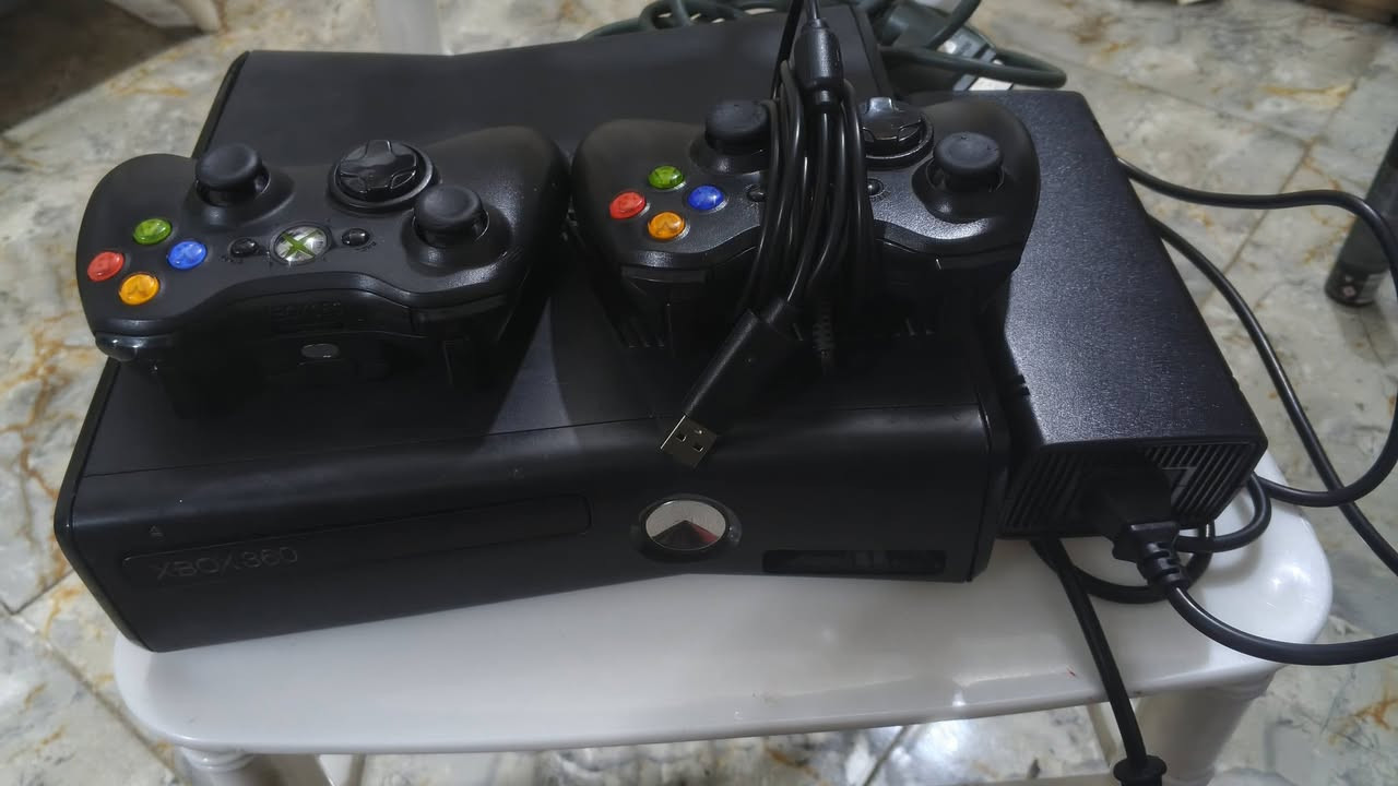 اكس بوكس 360 اسلم نضيف كلش ويا 135العاب
ابلاك اوبس 3 اجزاء 
جي تي اي5
وفورزا2
وفيفا18
وفيفا19
وبيس18
وبيس 22 عربيه
وبيس2013

ومودرن2

 عليكم اكس بوكس 360  سليم كامل ملحقاته
يدات 2
ويا العاب 135العب 
العسر110
مكاني بغداد


**إذا كنت صاحب هذا الإعلان وتريد حذفه لأي سبب، رجاءا أرسل رسالة إلى الدعم الفني**